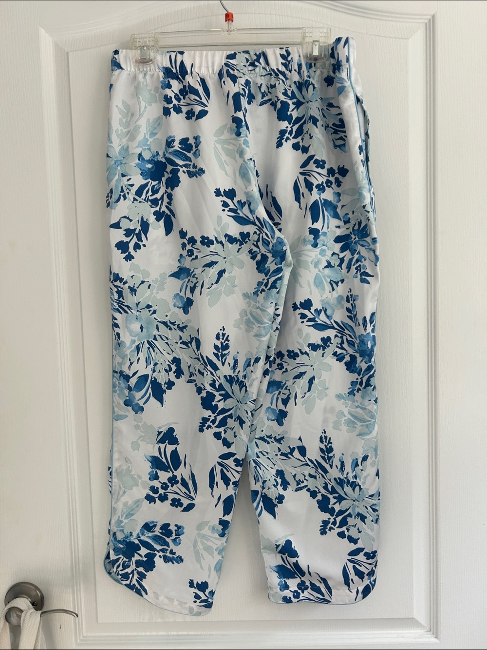 Cabernet White and Blue Floral Women's Pajama Set - Picture 6 of 6